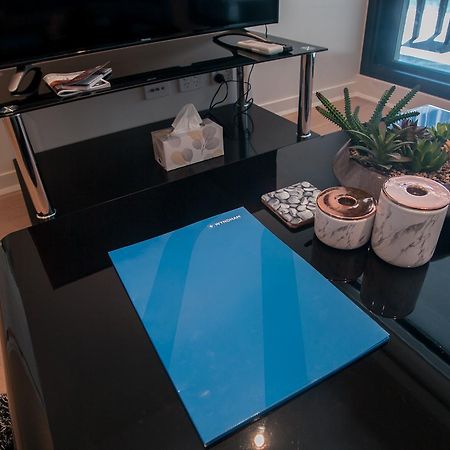 The William Suites Melbourne Exteriör bild